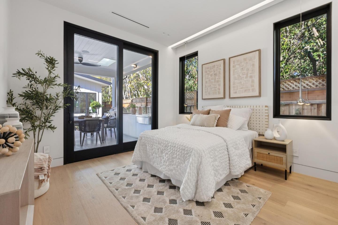 Detail Gallery Image 17 of 36 For 14685 Horseshoe Dr, Saratoga,  CA 95070 - 5 Beds | 5/1 Baths