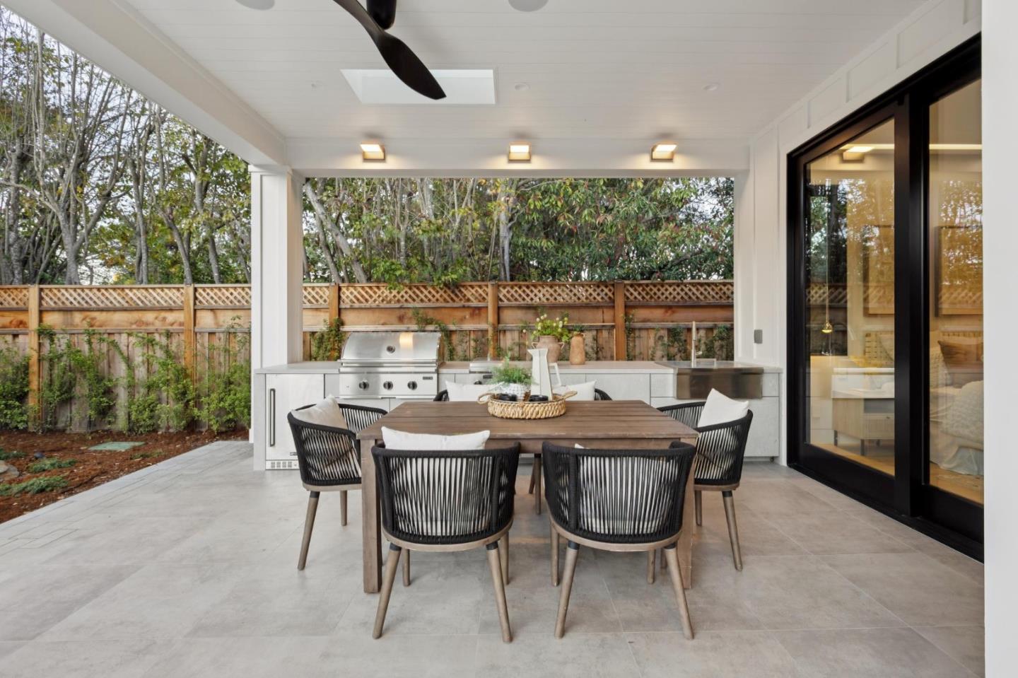 Detail Gallery Image 27 of 36 For 14685 Horseshoe Dr, Saratoga,  CA 95070 - 5 Beds | 5/1 Baths