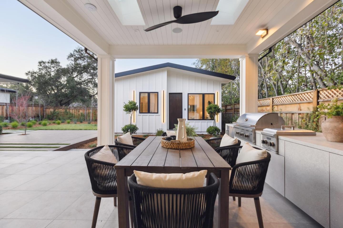 Detail Gallery Image 28 of 36 For 14685 Horseshoe Dr, Saratoga,  CA 95070 - 5 Beds | 5/1 Baths