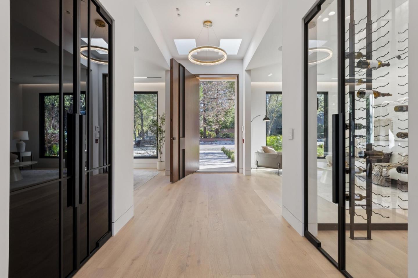 Detail Gallery Image 3 of 36 For 14685 Horseshoe Dr, Saratoga,  CA 95070 - 5 Beds | 5/1 Baths