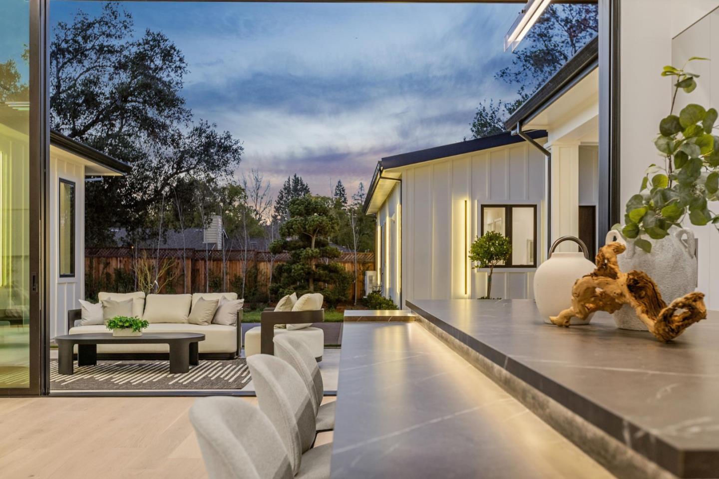 Detail Gallery Image 31 of 36 For 14685 Horseshoe Dr, Saratoga,  CA 95070 - 5 Beds | 5/1 Baths