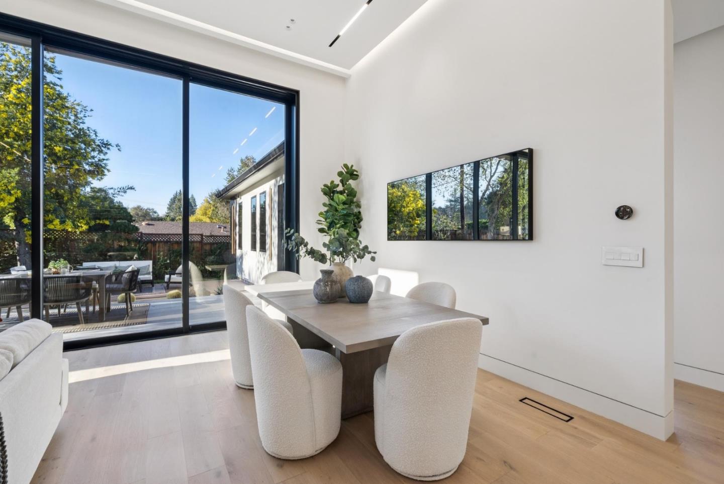 Detail Gallery Image 17 of 44 For 14695 Horseshoe Drive, Saratoga,  CA 95070 - 5 Beds | 4/1 Baths