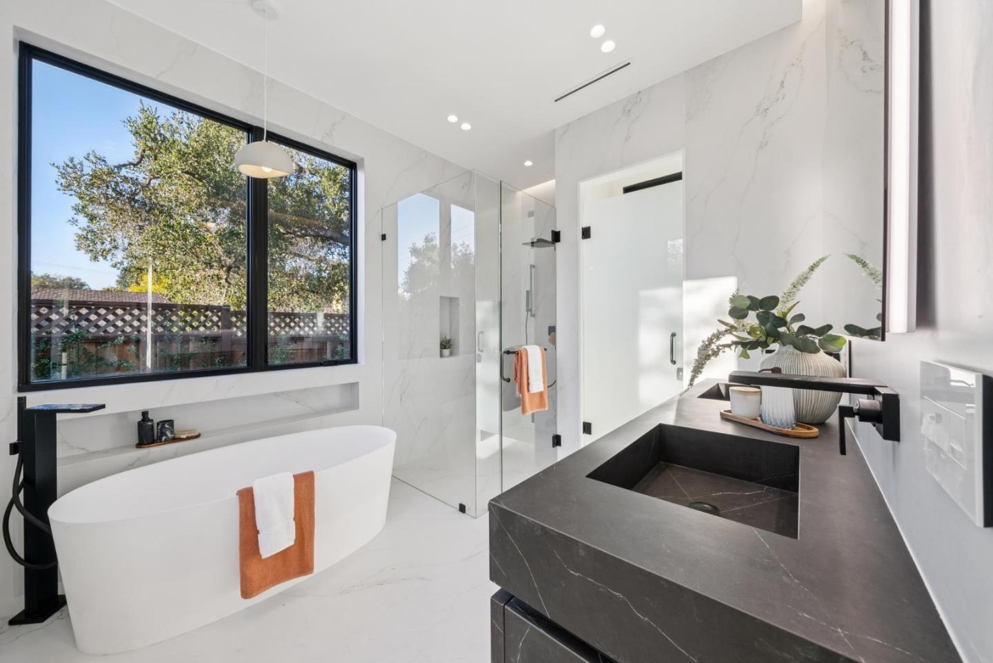 Detail Gallery Image 21 of 44 For 14695 Horseshoe Drive, Saratoga,  CA 95070 - 5 Beds | 4/1 Baths