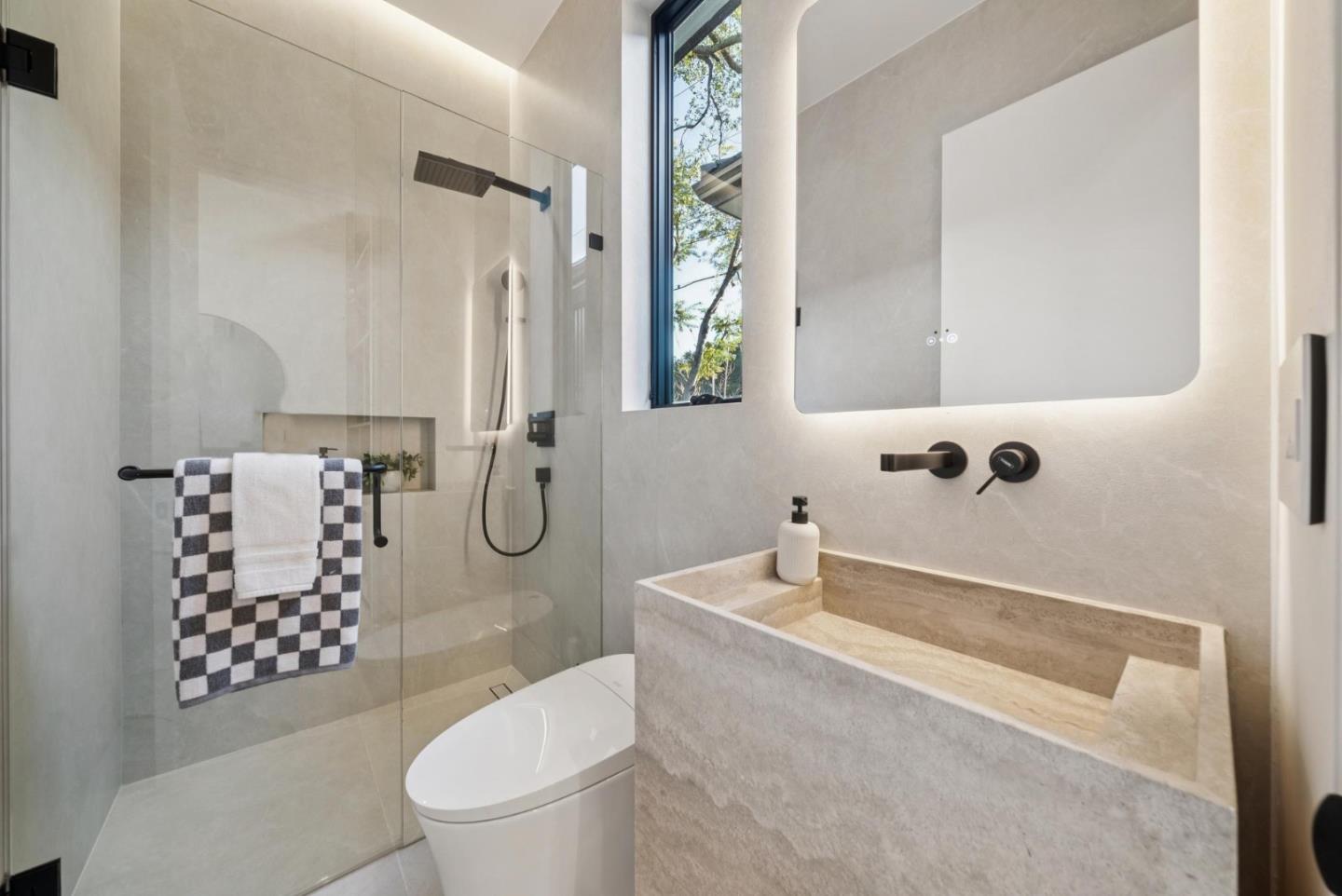 Detail Gallery Image 6 of 44 For 14695 Horseshoe Drive, Saratoga,  CA 95070 - 5 Beds | 4/1 Baths