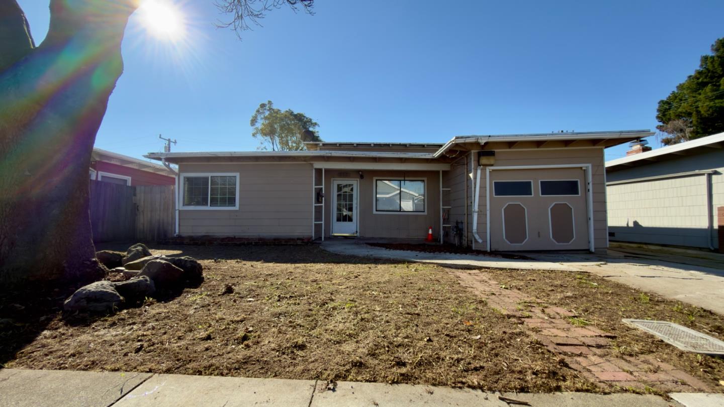 Detail Gallery Image 2 of 19 For 732 Rand St, San Mateo,  CA 94401 - 3 Beds | 1 Baths