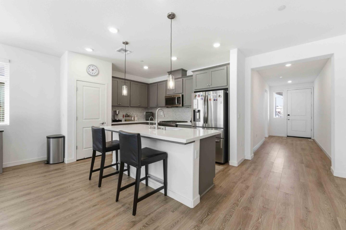 Detail Gallery Image 11 of 48 For 958 Shearwater Rd, Lathrop,  CA 95330 - 4 Beds | 2 Baths