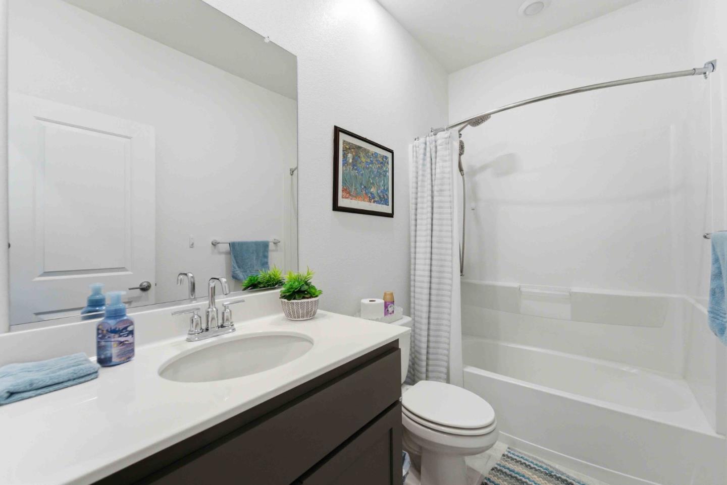 Detail Gallery Image 15 of 48 For 958 Shearwater Rd, Lathrop,  CA 95330 - 4 Beds | 2 Baths