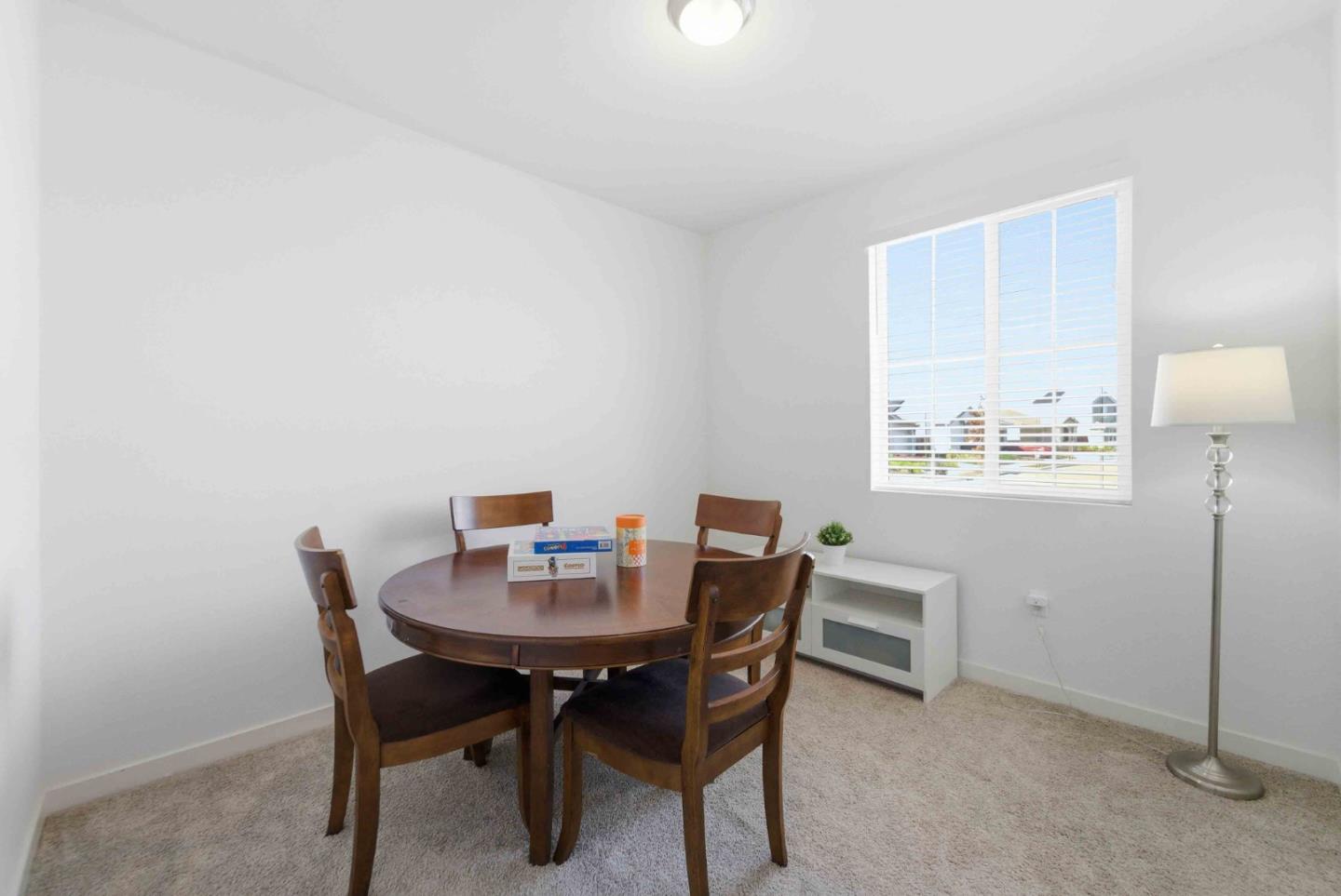 Detail Gallery Image 16 of 48 For 958 Shearwater Rd, Lathrop,  CA 95330 - 4 Beds | 2 Baths