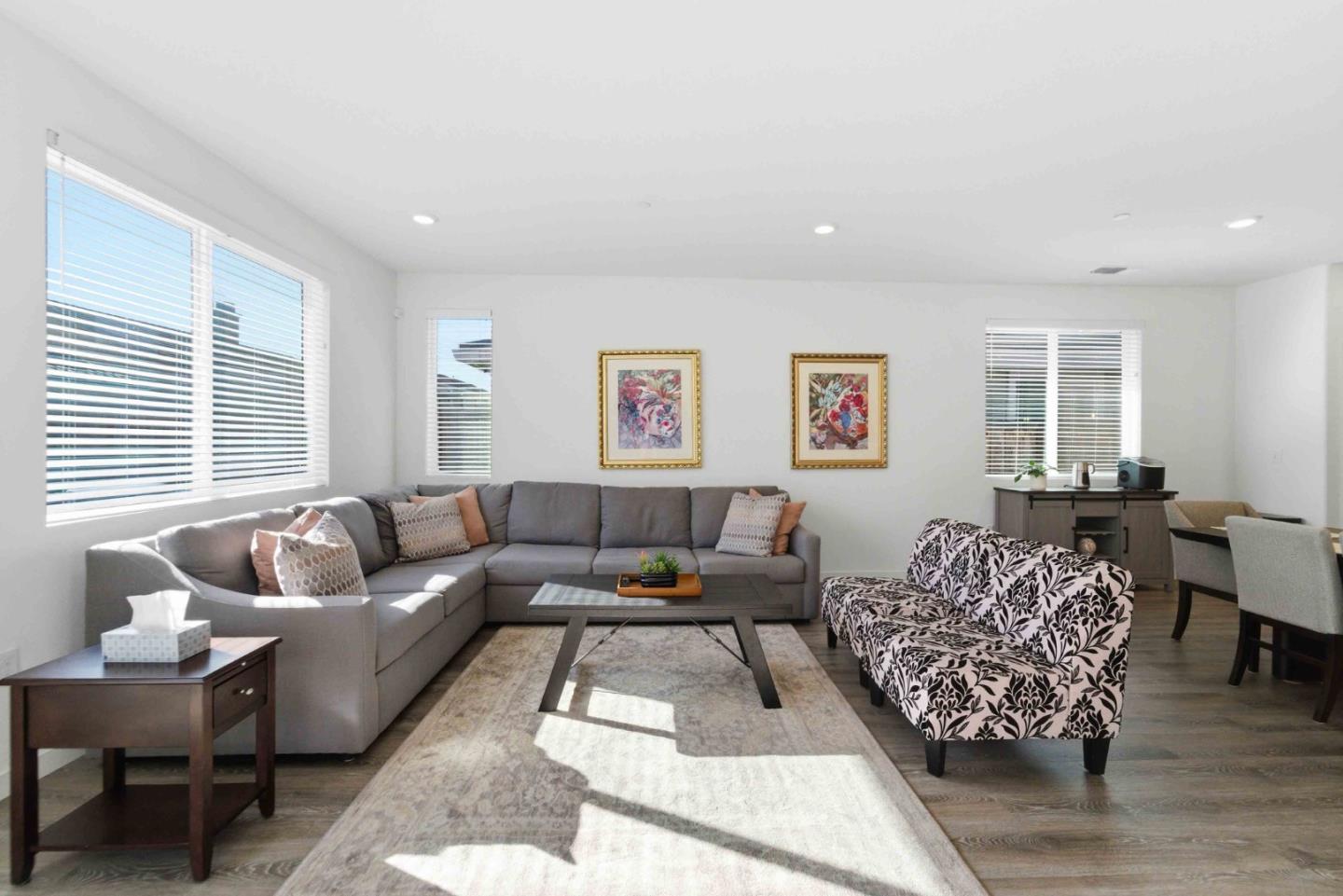 Detail Gallery Image 5 of 48 For 958 Shearwater Rd, Lathrop,  CA 95330 - 4 Beds | 2 Baths