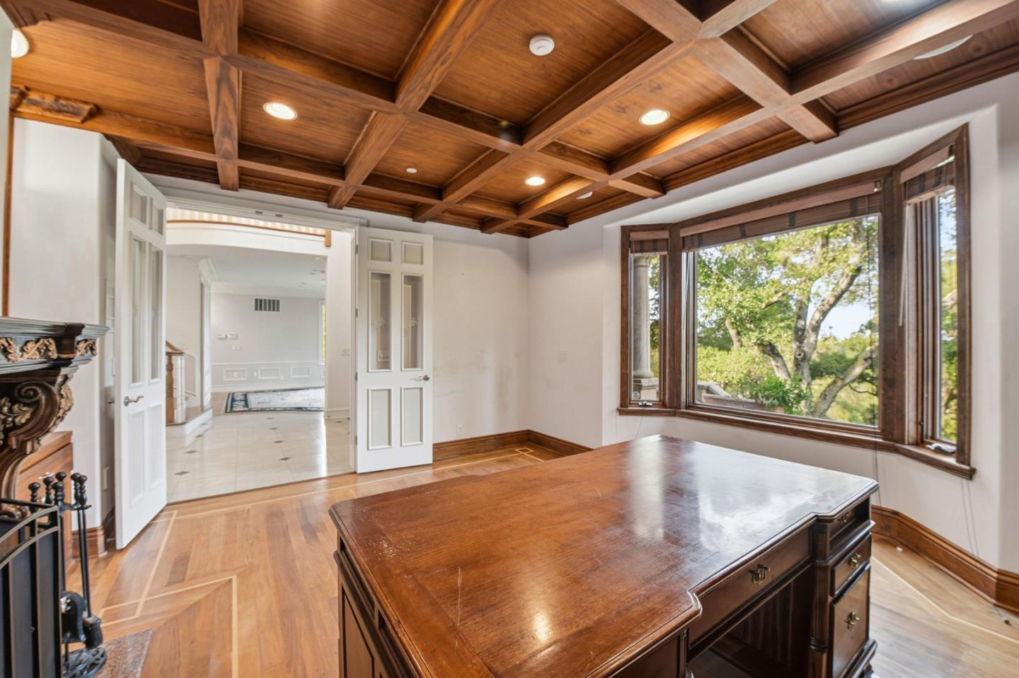 Detail Gallery Image 13 of 82 For 27994 via Ventana Way, Los Altos,  CA 94022 - 4 Beds | 3/1 Baths
