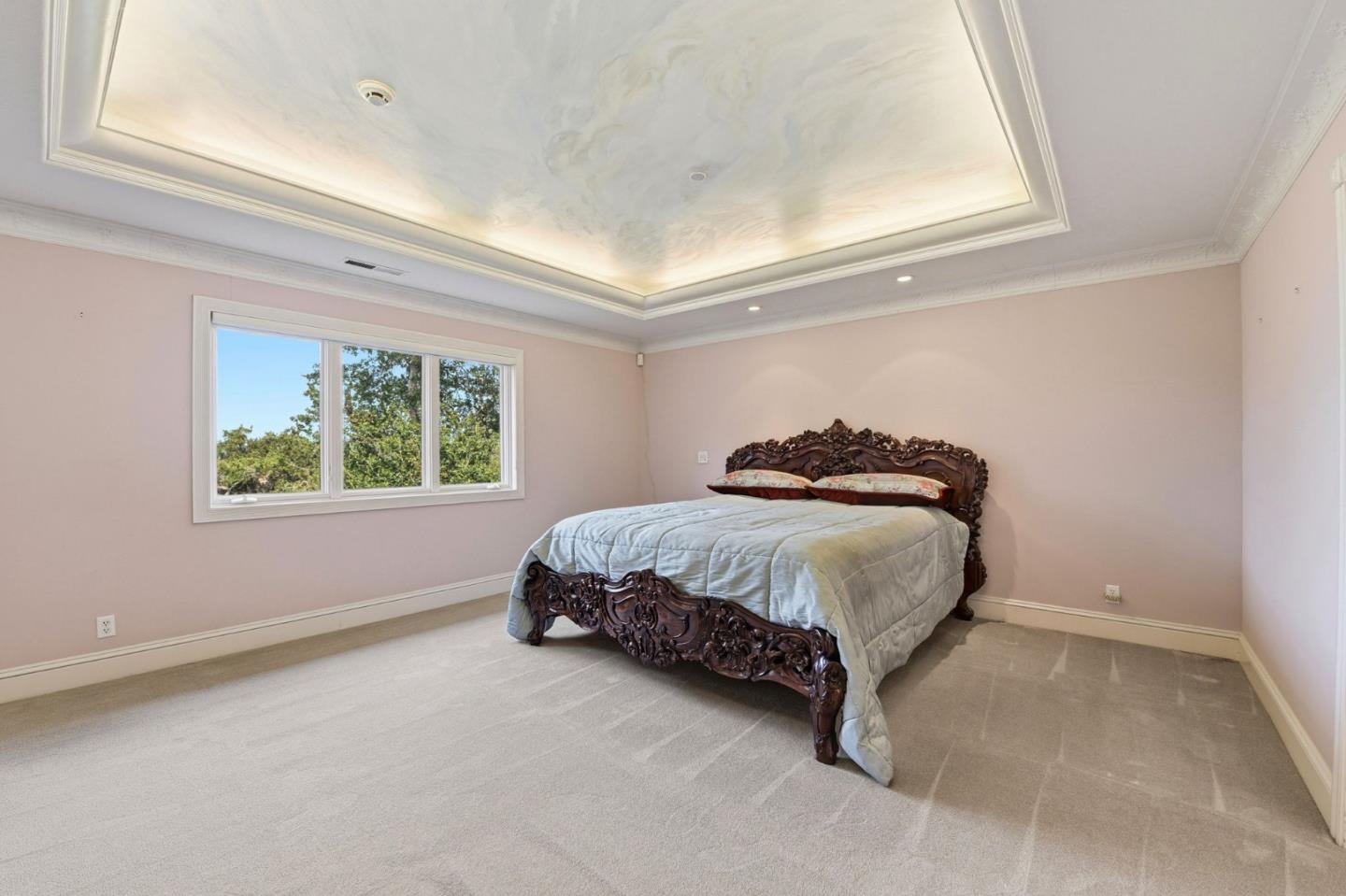 Detail Gallery Image 34 of 82 For 27994 via Ventana Way, Los Altos,  CA 94022 - 4 Beds | 3/1 Baths