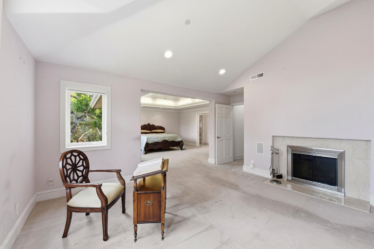 Detail Gallery Image 37 of 82 For 27994 via Ventana Way, Los Altos,  CA 94022 - 4 Beds | 3/1 Baths