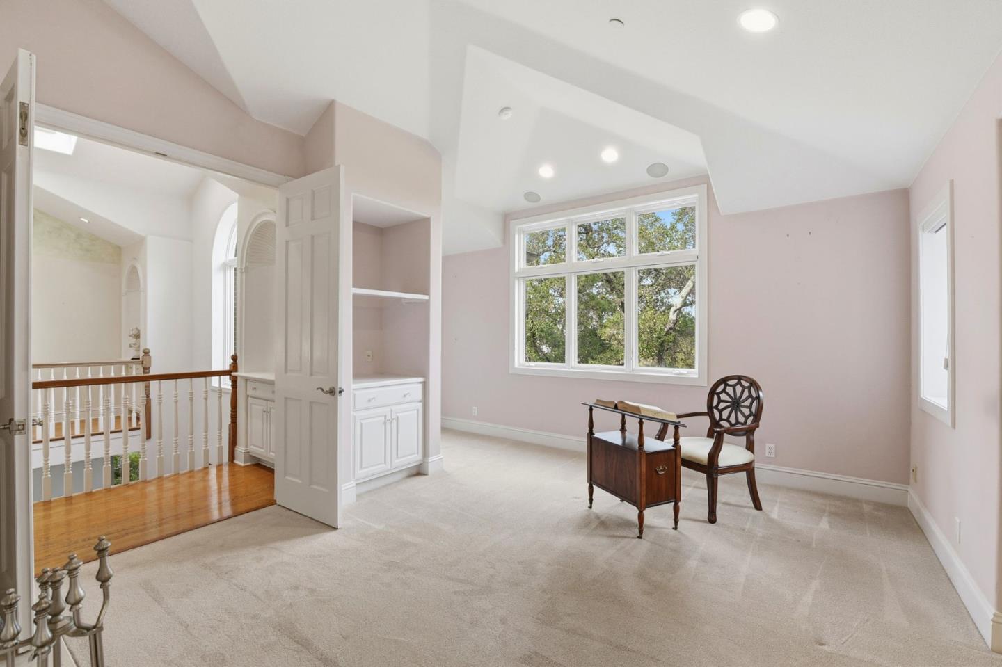 Detail Gallery Image 38 of 82 For 27994 via Ventana Way, Los Altos,  CA 94022 - 4 Beds | 3/1 Baths