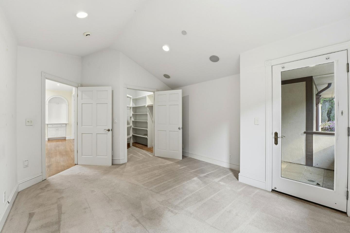Detail Gallery Image 46 of 82 For 27994 via Ventana Way, Los Altos,  CA 94022 - 4 Beds | 3/1 Baths