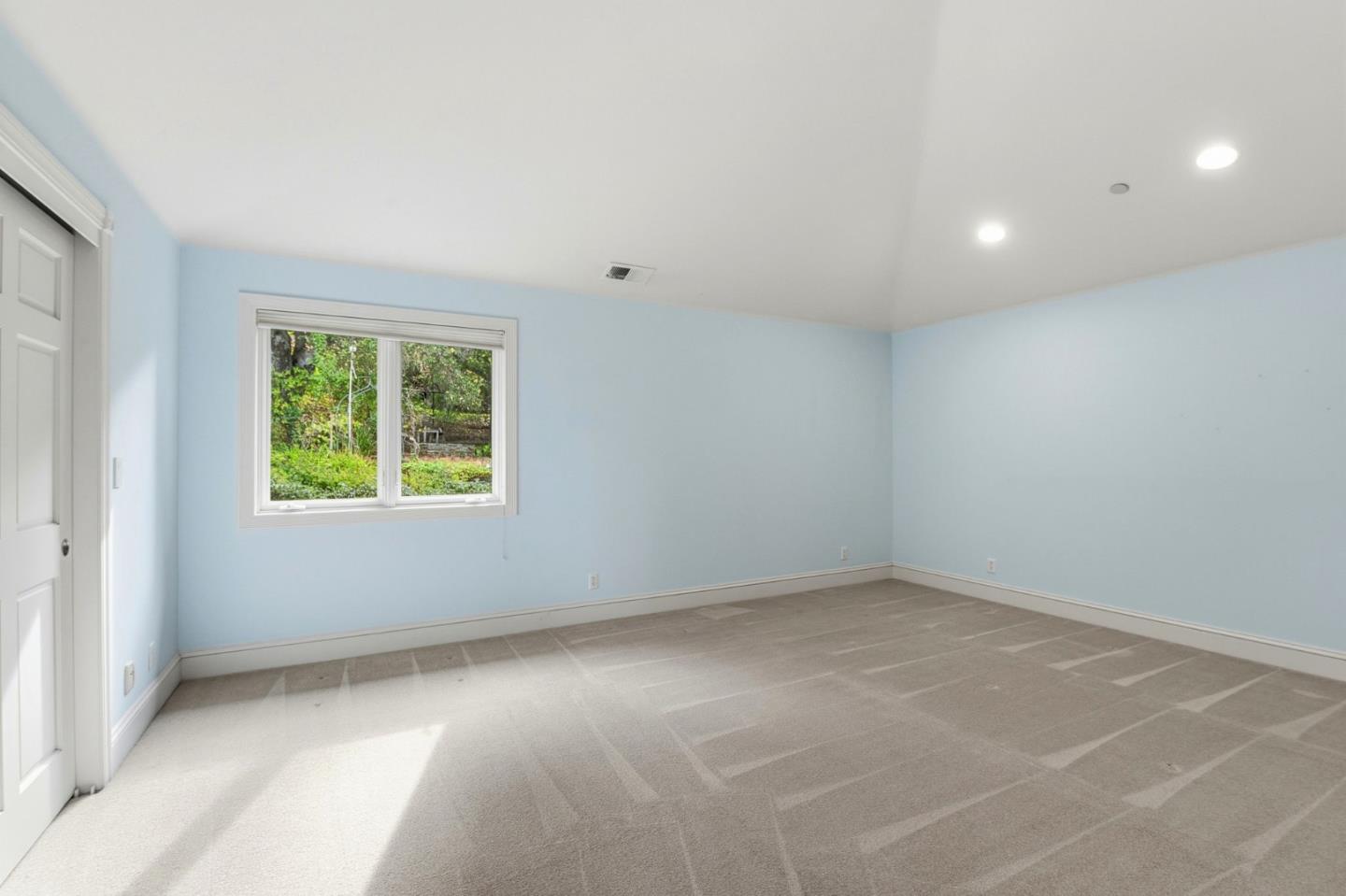 Detail Gallery Image 50 of 82 For 27994 via Ventana Way, Los Altos,  CA 94022 - 4 Beds | 3/1 Baths