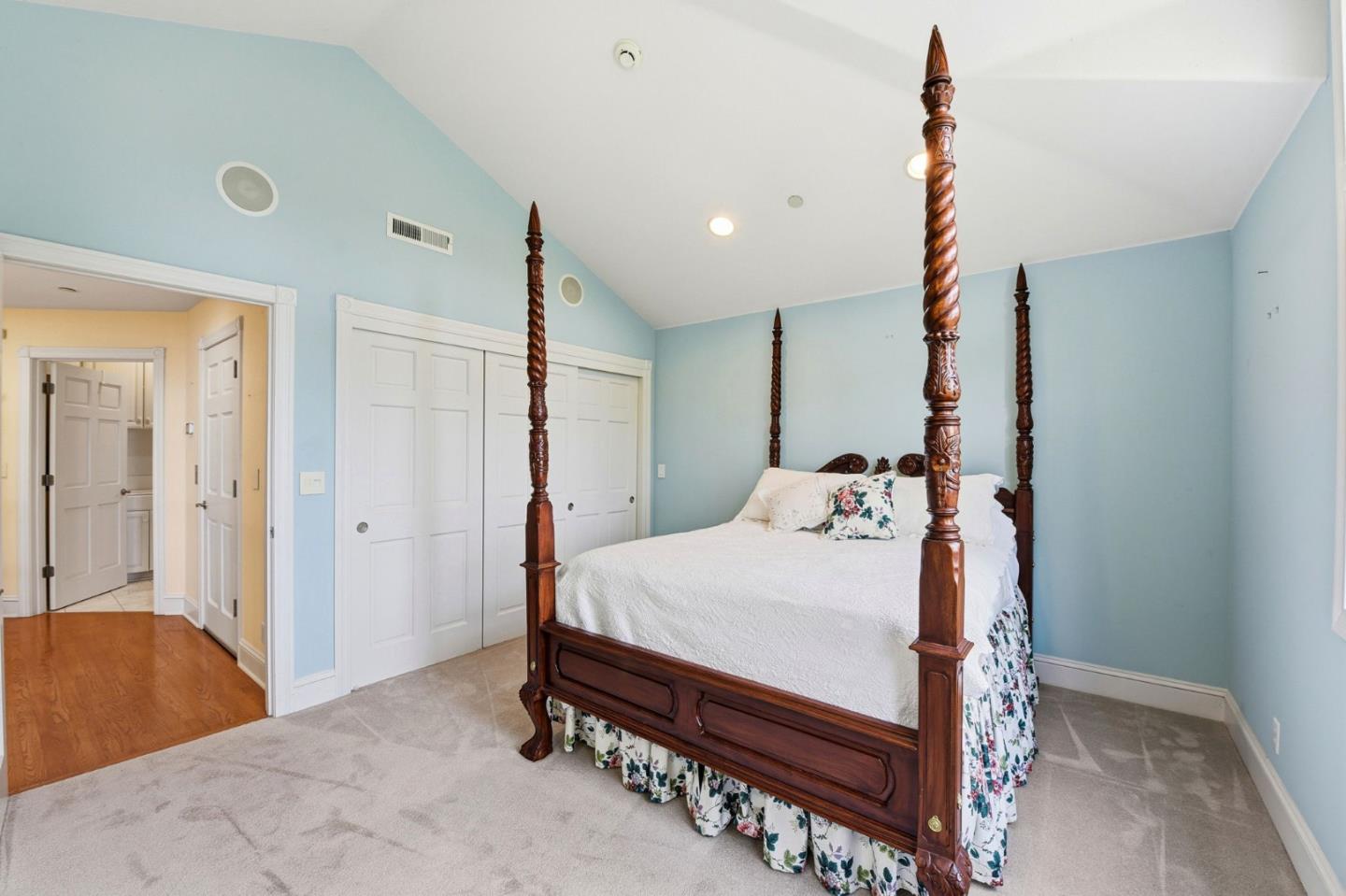 Detail Gallery Image 53 of 82 For 27994 via Ventana Way, Los Altos,  CA 94022 - 4 Beds | 3/1 Baths