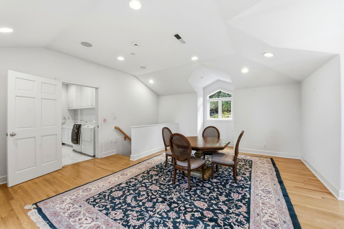 Detail Gallery Image 55 of 82 For 27994 via Ventana Way, Los Altos,  CA 94022 - 4 Beds | 3/1 Baths