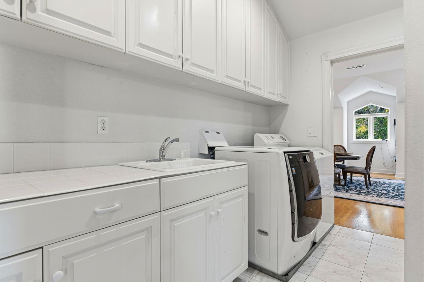 Detail Gallery Image 57 of 82 For 27994 via Ventana Way, Los Altos,  CA 94022 - 4 Beds | 3/1 Baths