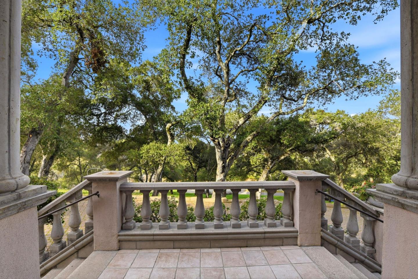 Detail Gallery Image 67 of 82 For 27994 via Ventana Way, Los Altos,  CA 94022 - 4 Beds | 3/1 Baths