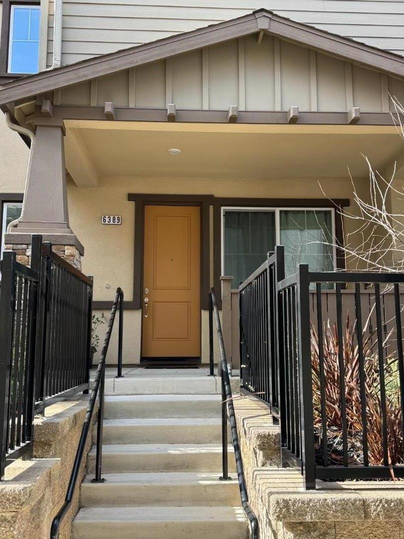 Front Image Thumbnail for ML82033327