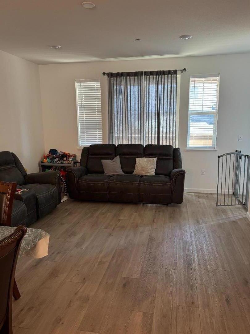 Detail Gallery Image 14 of 21 For 6389 Tawhana Lane, Gilroy,  CA 95020 - 3 Beds | 1/1 Baths