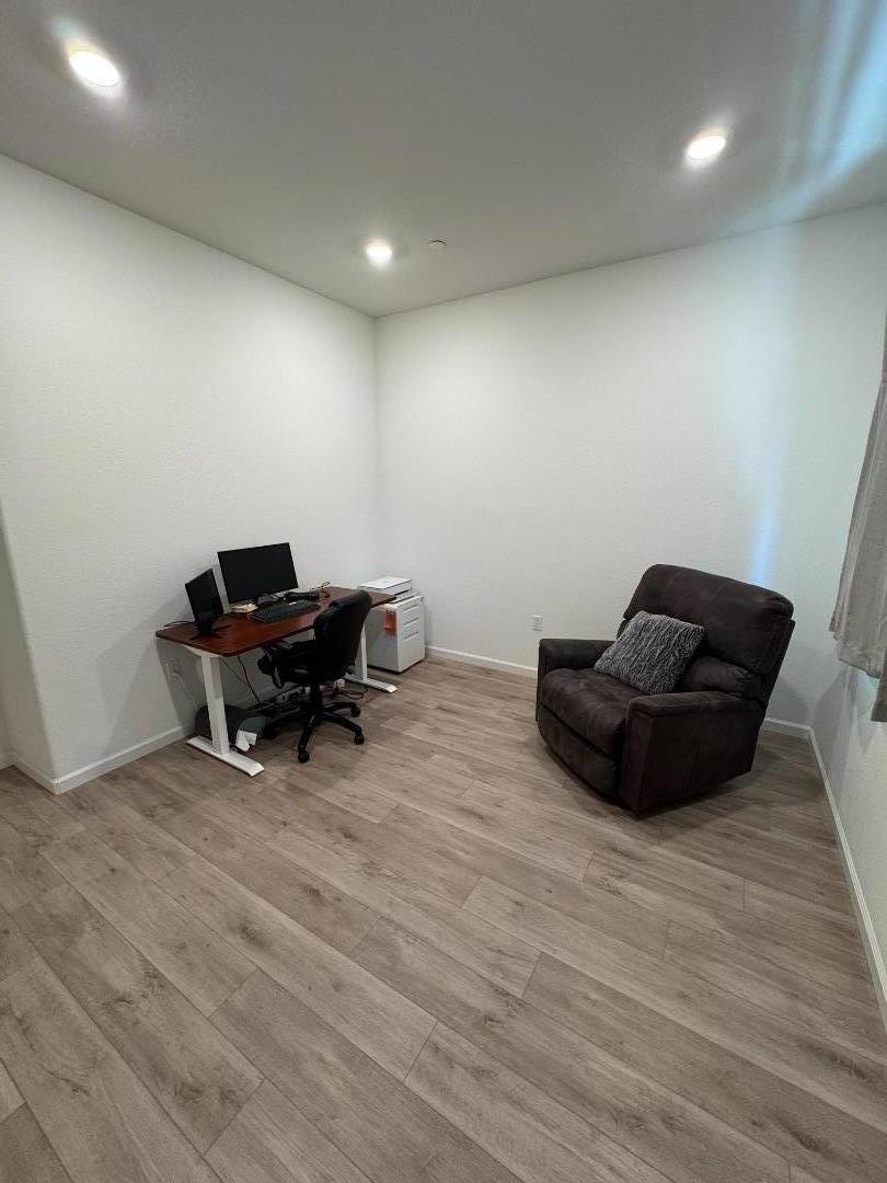 Detail Gallery Image 3 of 21 For 6389 Tawhana Lane, Gilroy,  CA 95020 - 3 Beds | 1/1 Baths