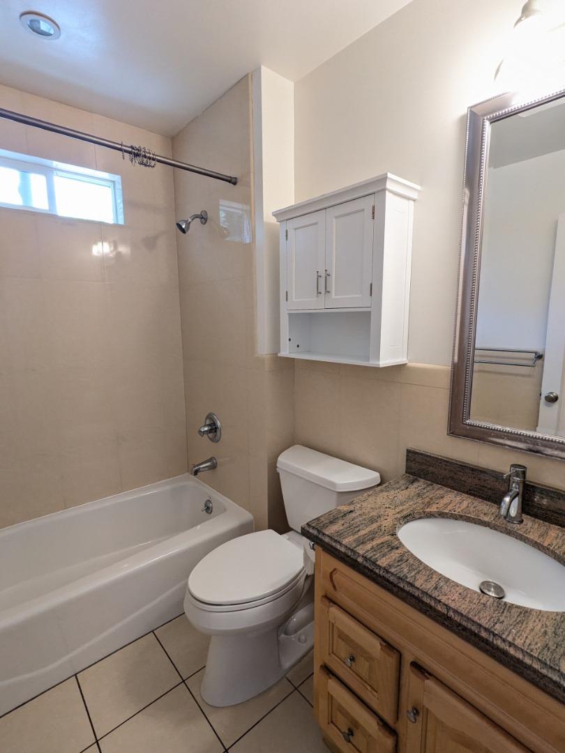 Detail Gallery Image 18 of 51 For 925 Oak Ln, Menlo Park,  CA 94025 - – Beds | – Baths