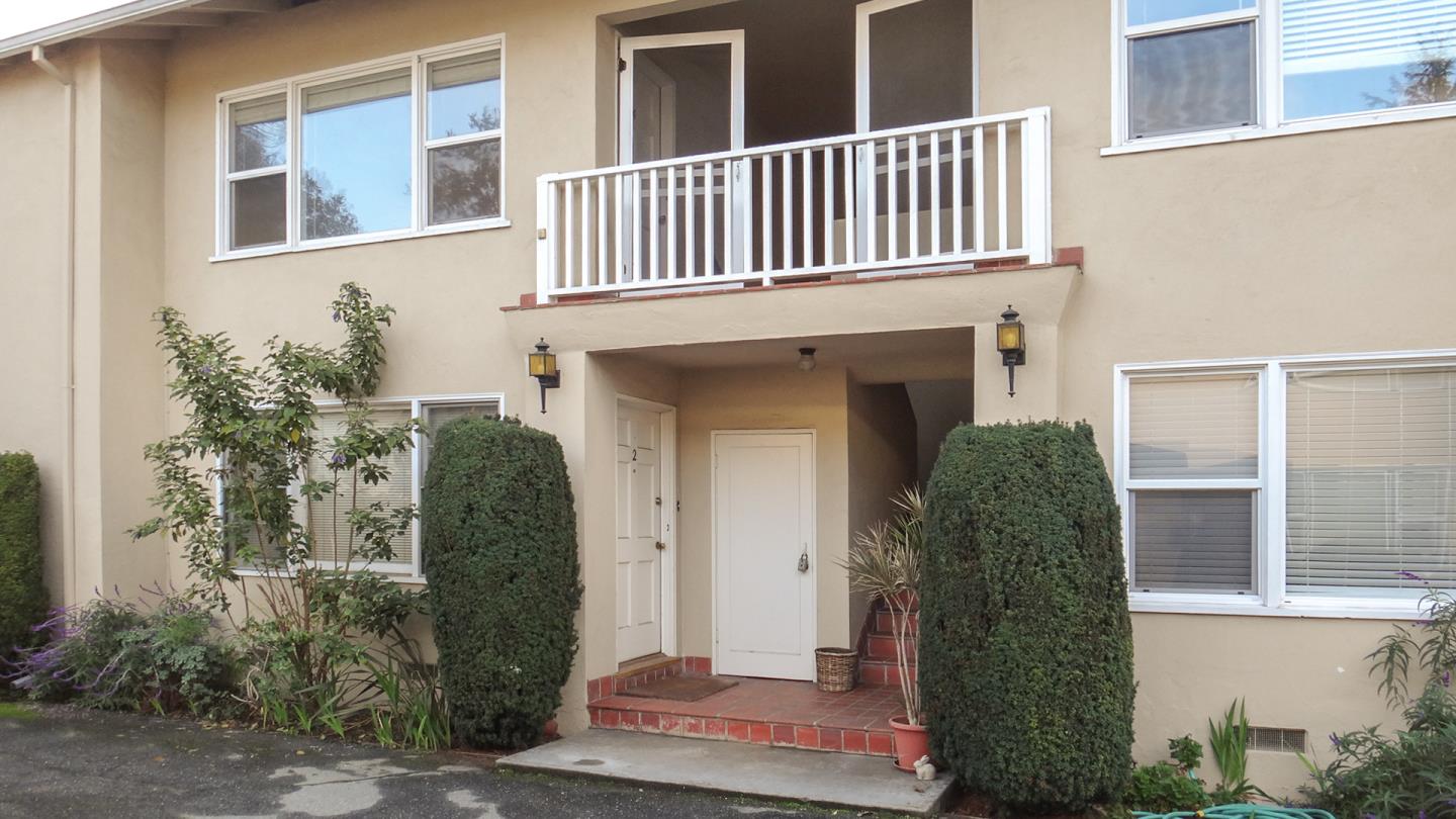 Detail Gallery Image 2 of 51 For 925 Oak Ln, Menlo Park,  CA 94025 - – Beds | – Baths