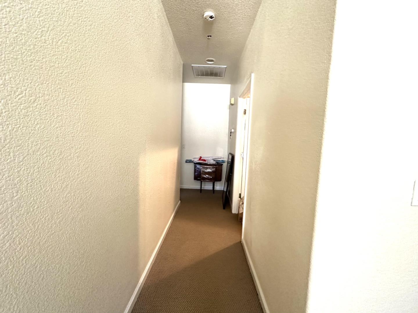 Detail Gallery Image 19 of 40 For 718 Roble St, Watsonville,  CA 95076 - 4 Beds | 3 Baths