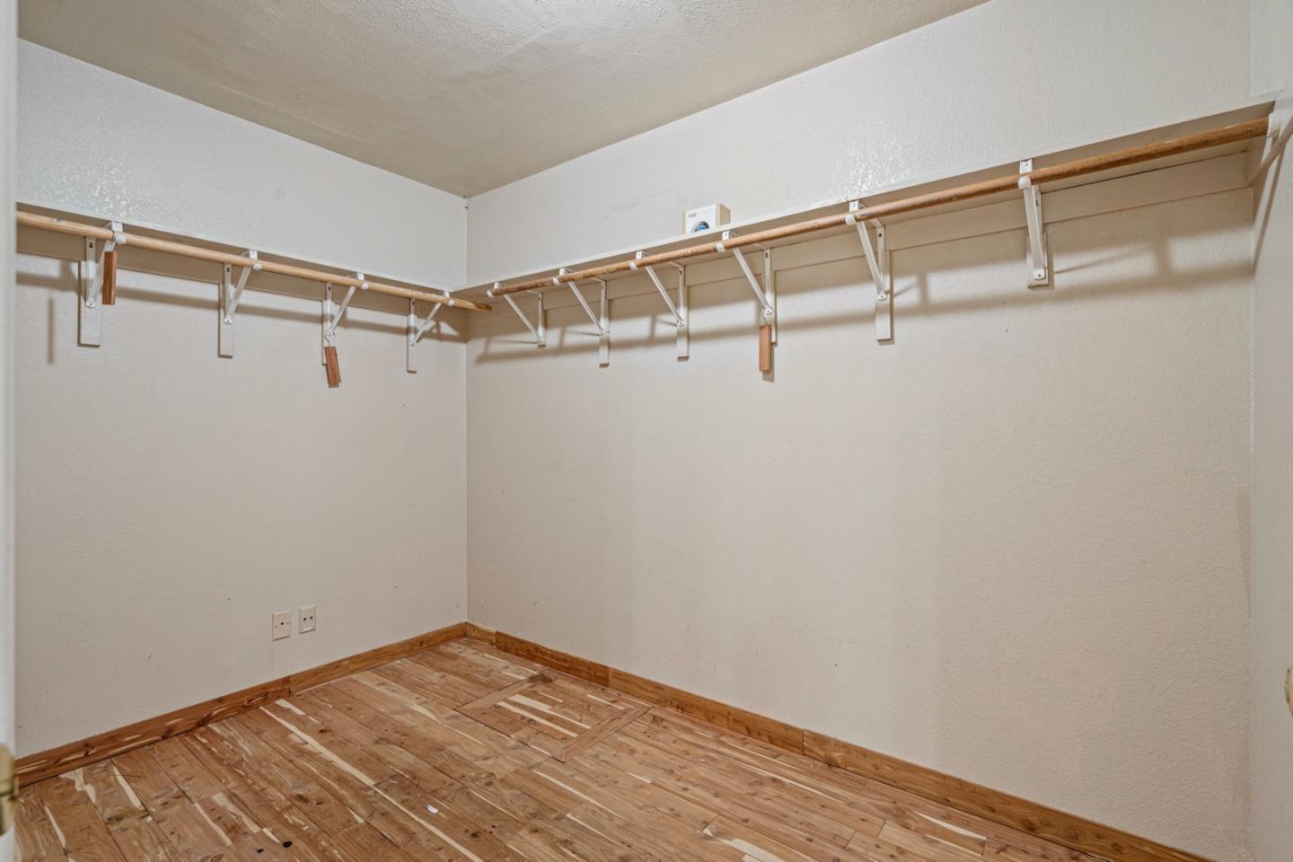 Detail Gallery Image 24 of 33 For 1005 Cherry Ct, Hollister,  CA 95023 - 3 Beds | 2 Baths