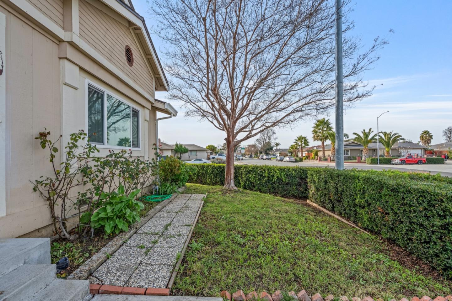 Detail Gallery Image 33 of 33 For 1005 Cherry Ct, Hollister,  CA 95023 - 3 Beds | 2 Baths