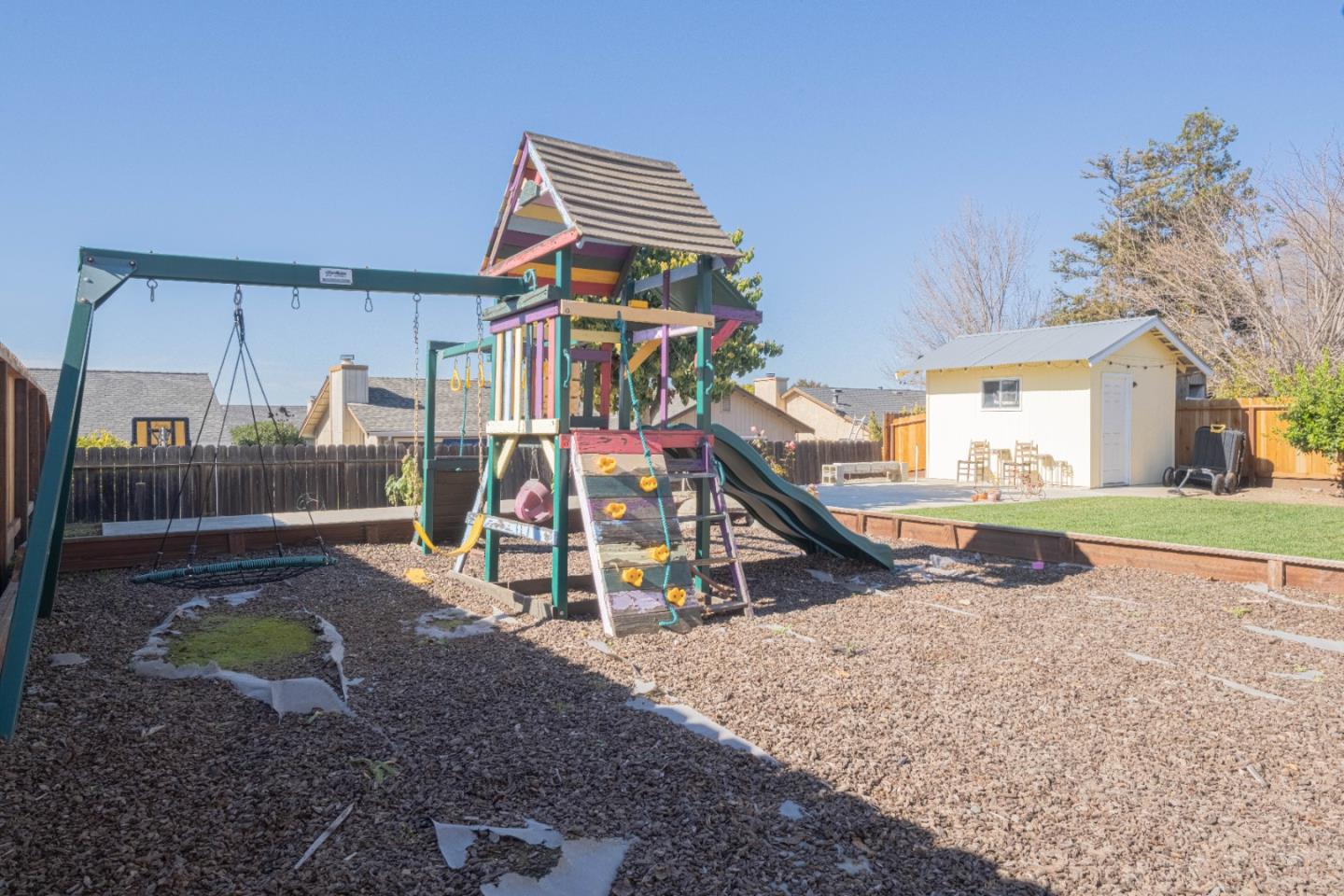 Detail Gallery Image 17 of 19 For 530 El Camino Paraiso, Hollister,  CA 95023 - 3 Beds | 1/1 Baths