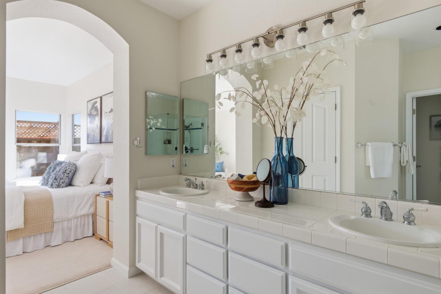 Detail Gallery Image 16 of 25 For 1480 Seville Dr, Morgan Hill,  CA 95037 - 4 Beds | 2 Baths