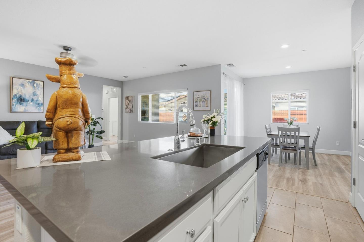 Detail Gallery Image 16 of 81 For 618 Machado St, Los Banos,  CA 93635 - 2 Beds | 2 Baths