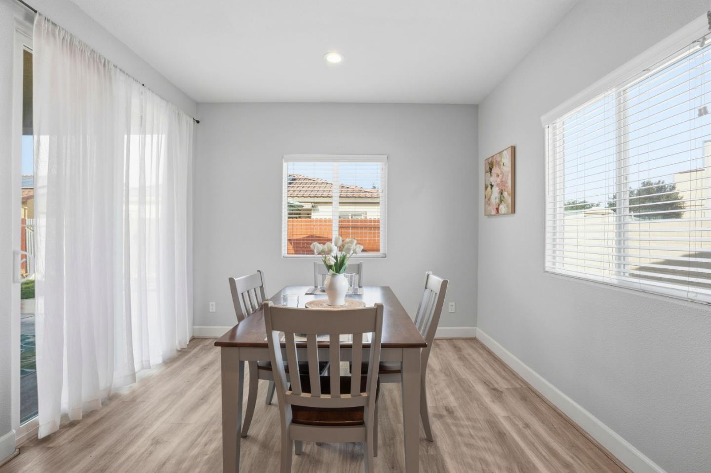 Detail Gallery Image 18 of 81 For 618 Machado St, Los Banos,  CA 93635 - 2 Beds | 2 Baths