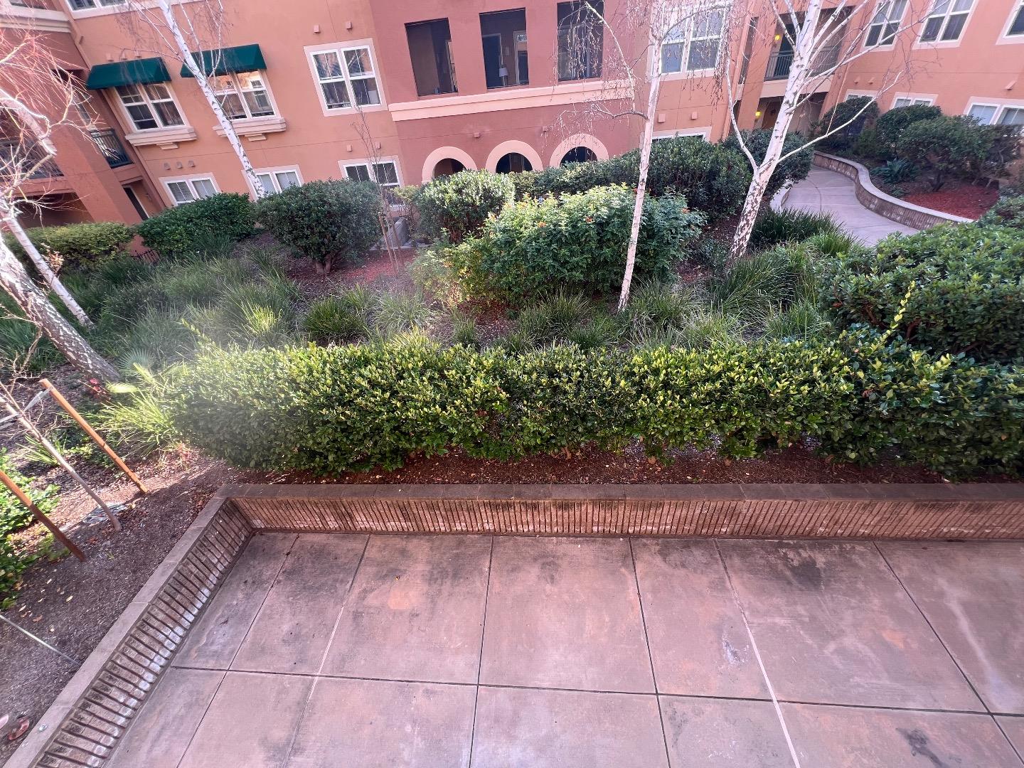 Detail Gallery Image 4 of 16 For 1310 Saddle Rack St #347,  San Jose,  CA 95126 - 2 Beds | 2 Baths