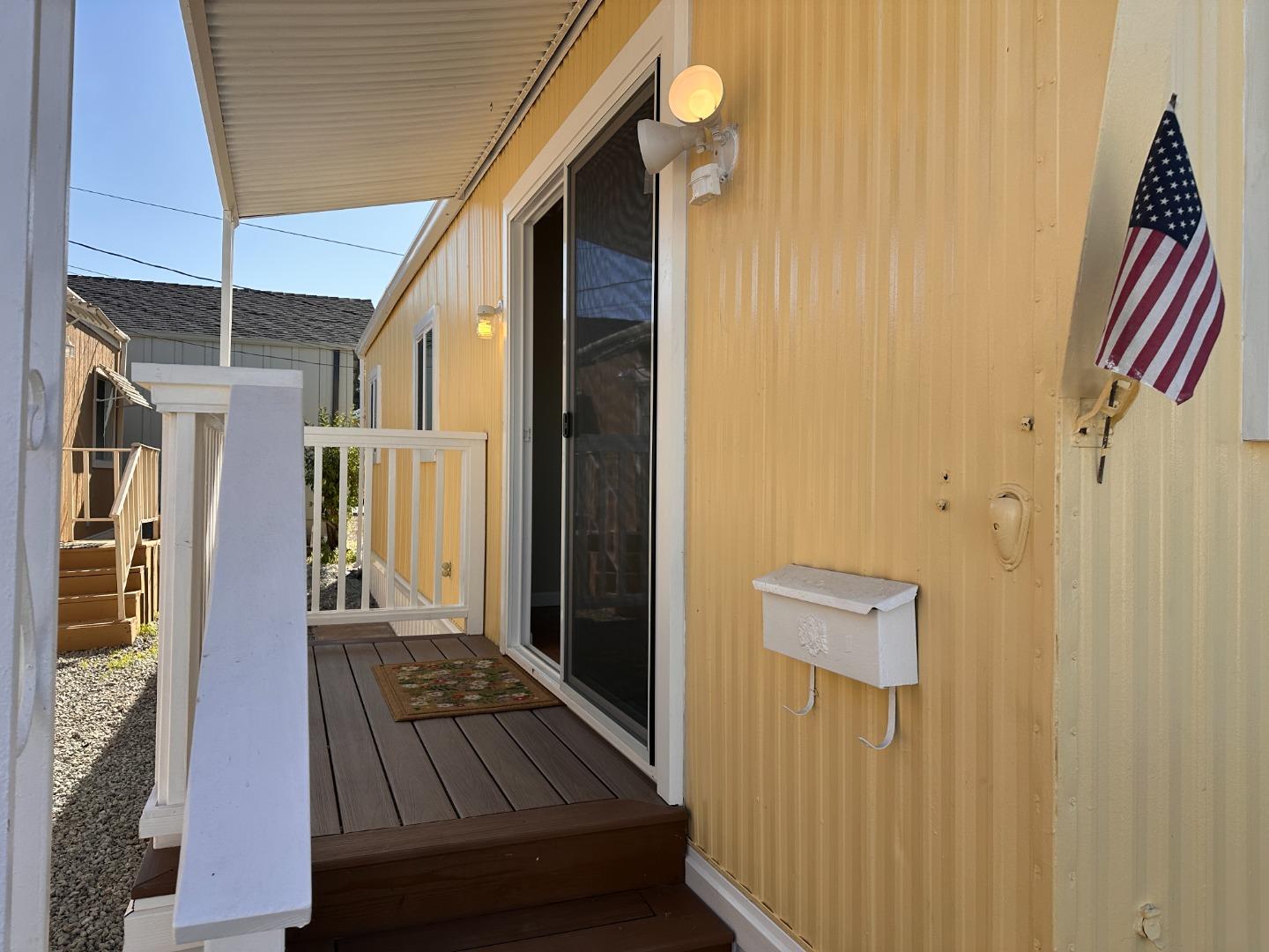 Detail Gallery Image 2 of 15 For 835 Kimball #43,  Seaside,  CA 93955 - 2 Beds | 1 Baths