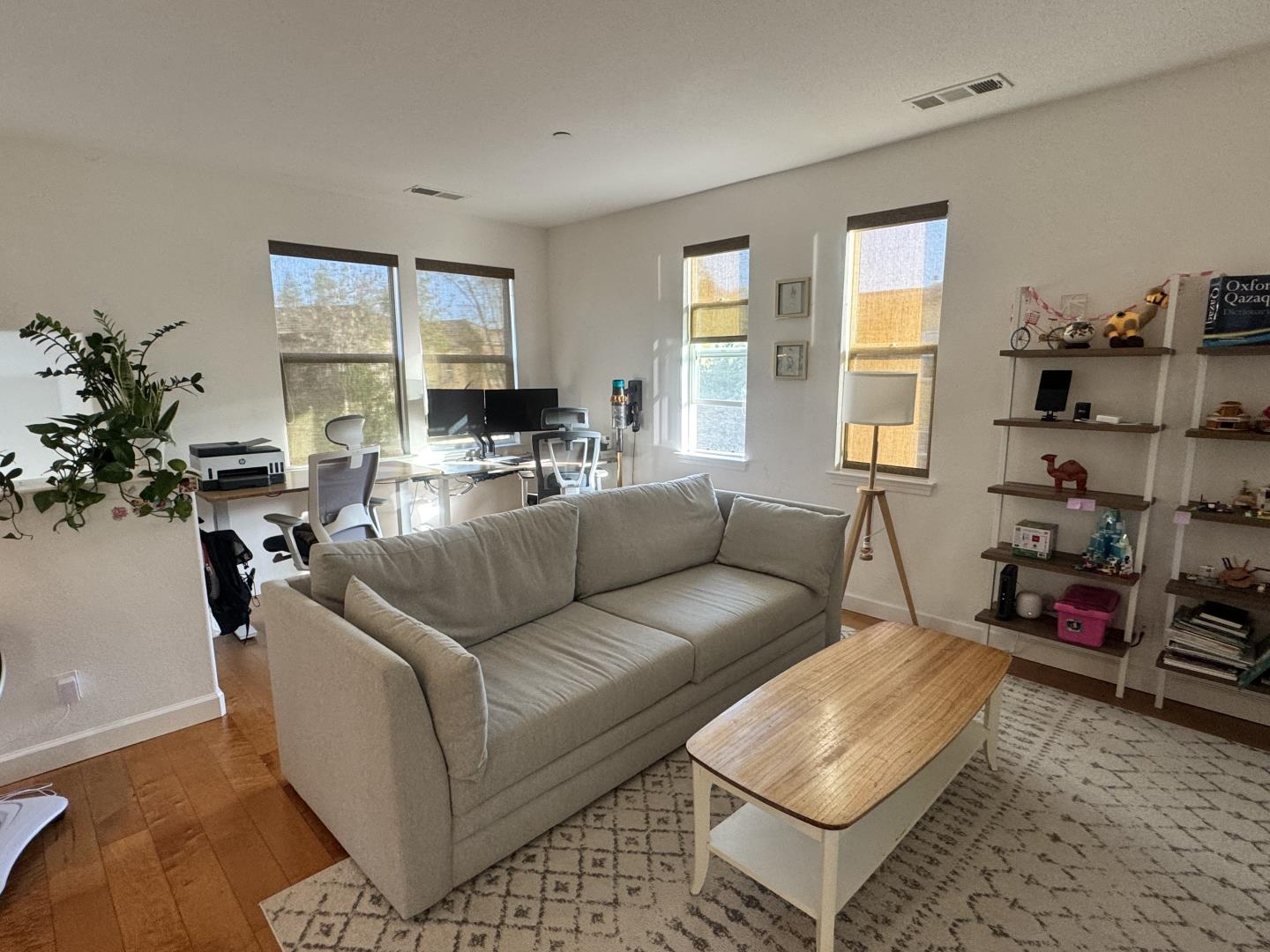 Detail Gallery Image 7 of 16 For 579 Santa Rosalia Ter, Sunnyvale,  CA 94085 - 2 Beds | 2 Baths