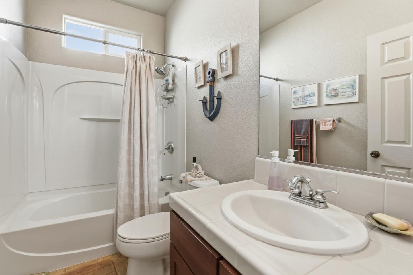 Detail Gallery Image 29 of 40 For 622 Heirloom Pl, King City,  CA 93930 - 3 Beds | 3 Baths