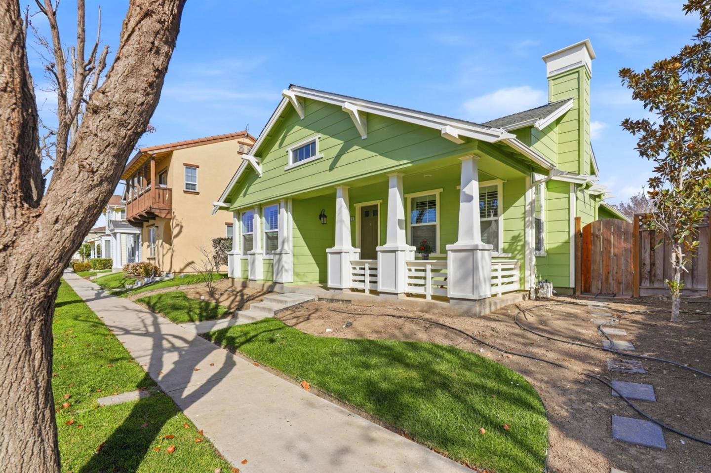 Detail Gallery Image 3 of 40 For 622 Heirloom Pl, King City,  CA 93930 - 3 Beds | 3 Baths