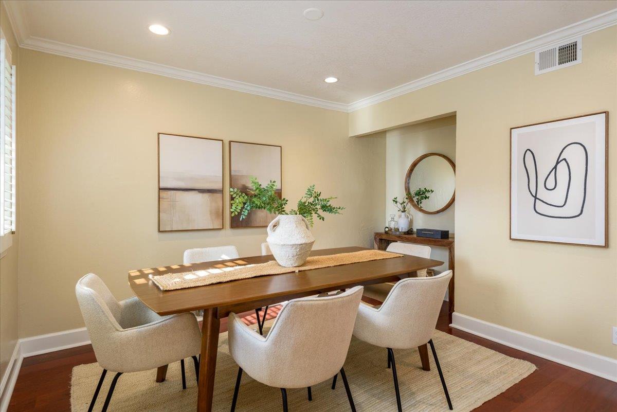 Detail Gallery Image 10 of 41 For 1018 Condor Ln, Foster City,  CA 94404 - 3 Beds | 2/1 Baths