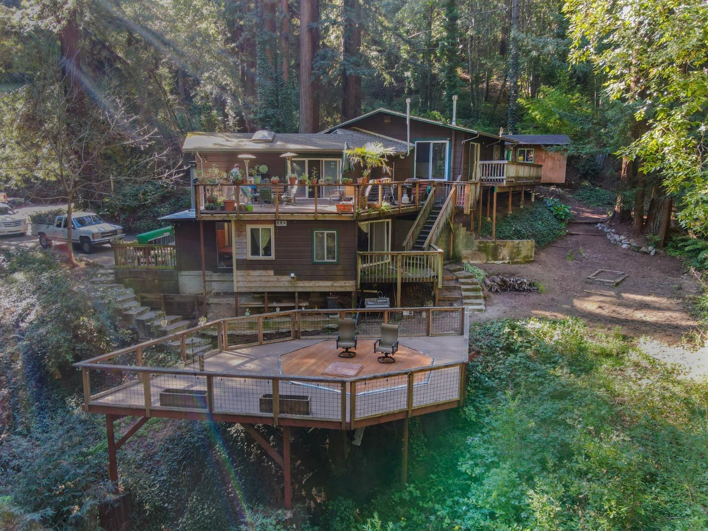 Detail Gallery Image 3 of 18 For 1350 Lost Acre Dr, Felton,  CA 95018 - 3 Beds | 1 Baths