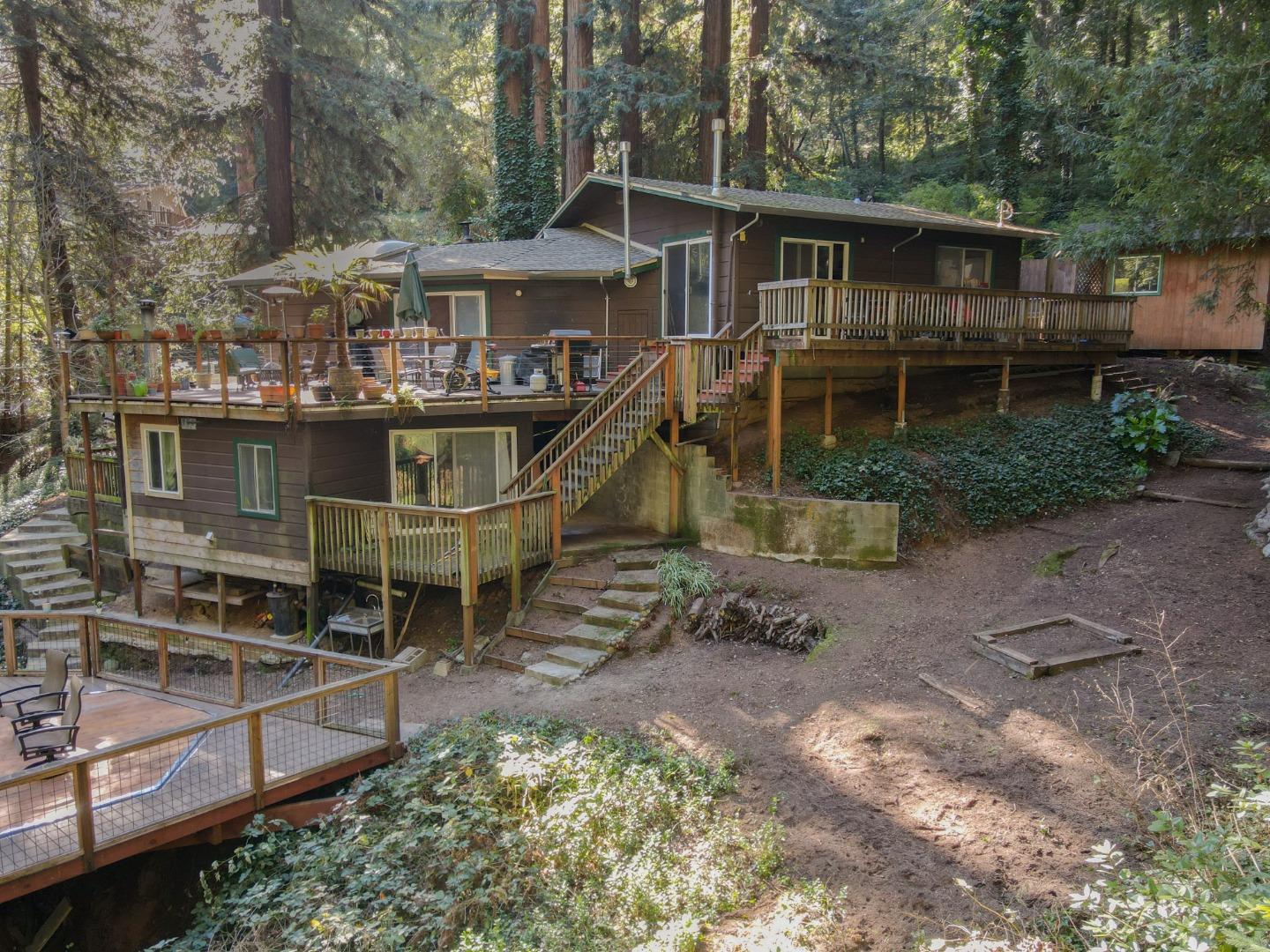 Detail Gallery Image 4 of 18 For 1350 Lost Acre Dr, Felton,  CA 95018 - 3 Beds | 1 Baths