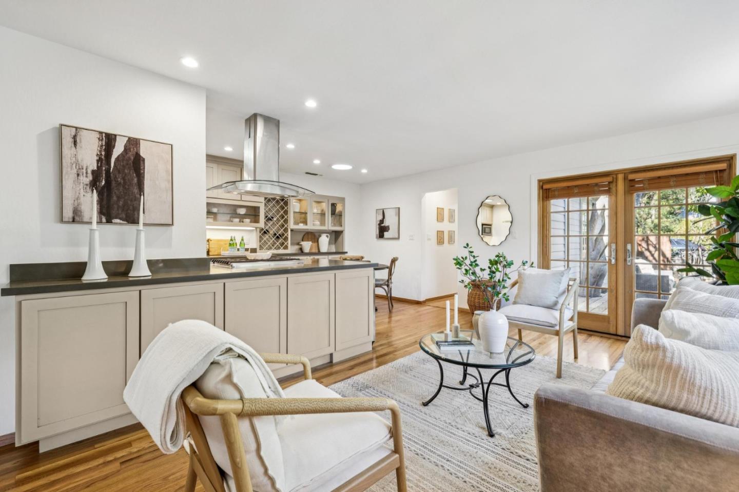 Detail Gallery Image 3 of 40 For 1435 47th Ave, Capitola,  CA 95010 - 3 Beds | 2 Baths