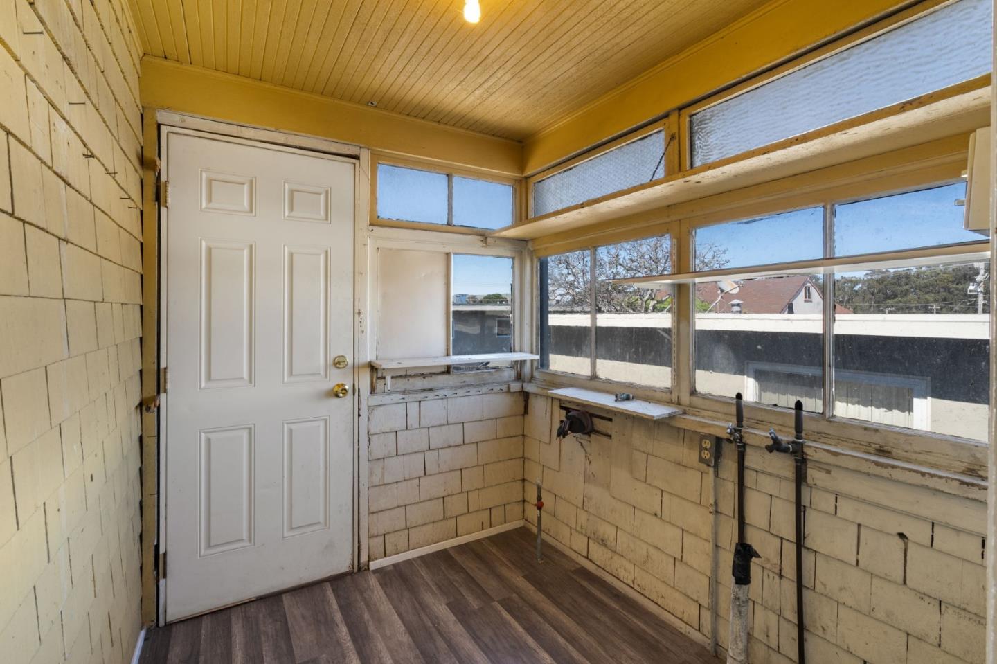 Detail Gallery Image 15 of 27 For 149 Santa Clara Ave, San Bruno,  CA 94066 - 5 Beds | 1 Baths