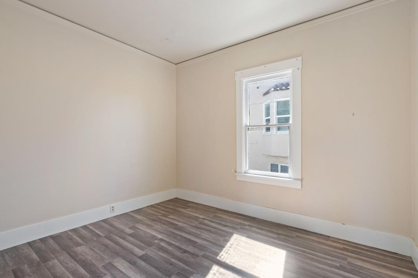 Detail Gallery Image 19 of 27 For 149 Santa Clara Ave, San Bruno,  CA 94066 - 5 Beds | 1 Baths