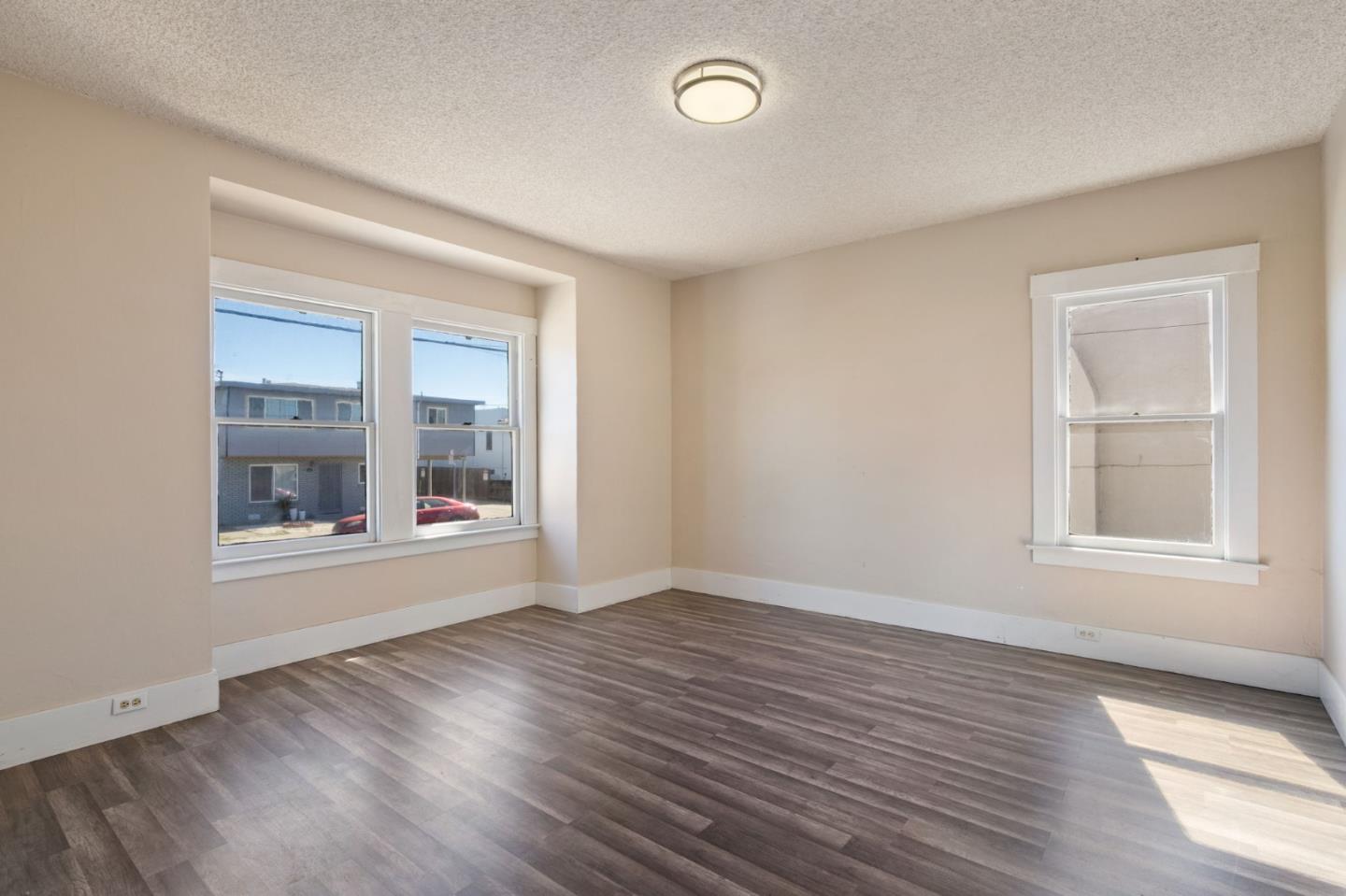 Detail Gallery Image 7 of 27 For 149 Santa Clara Ave, San Bruno,  CA 94066 - 5 Beds | 1 Baths