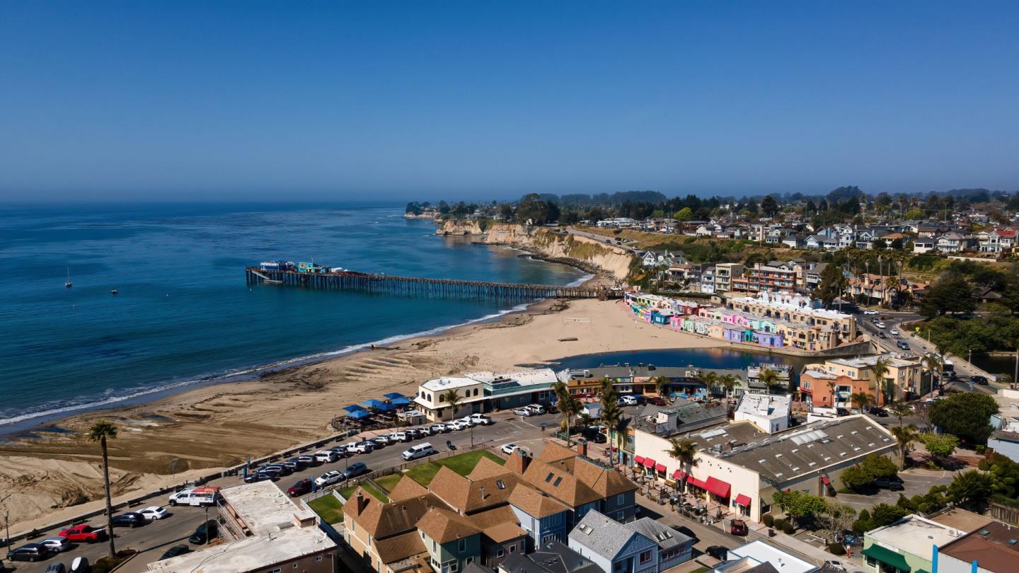 Detail Gallery Image 16 of 21 For 4460 Diamond St #4,  Capitola,  CA 95010 - 2 Beds | 1 Baths