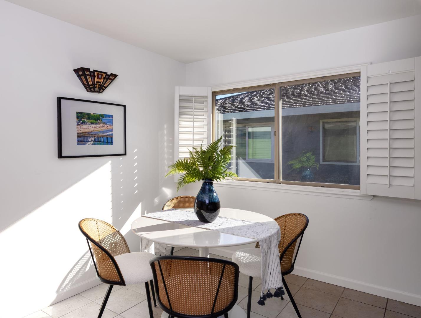 Detail Gallery Image 9 of 21 For 4460 Diamond St #4,  Capitola,  CA 95010 - 2 Beds | 1 Baths
