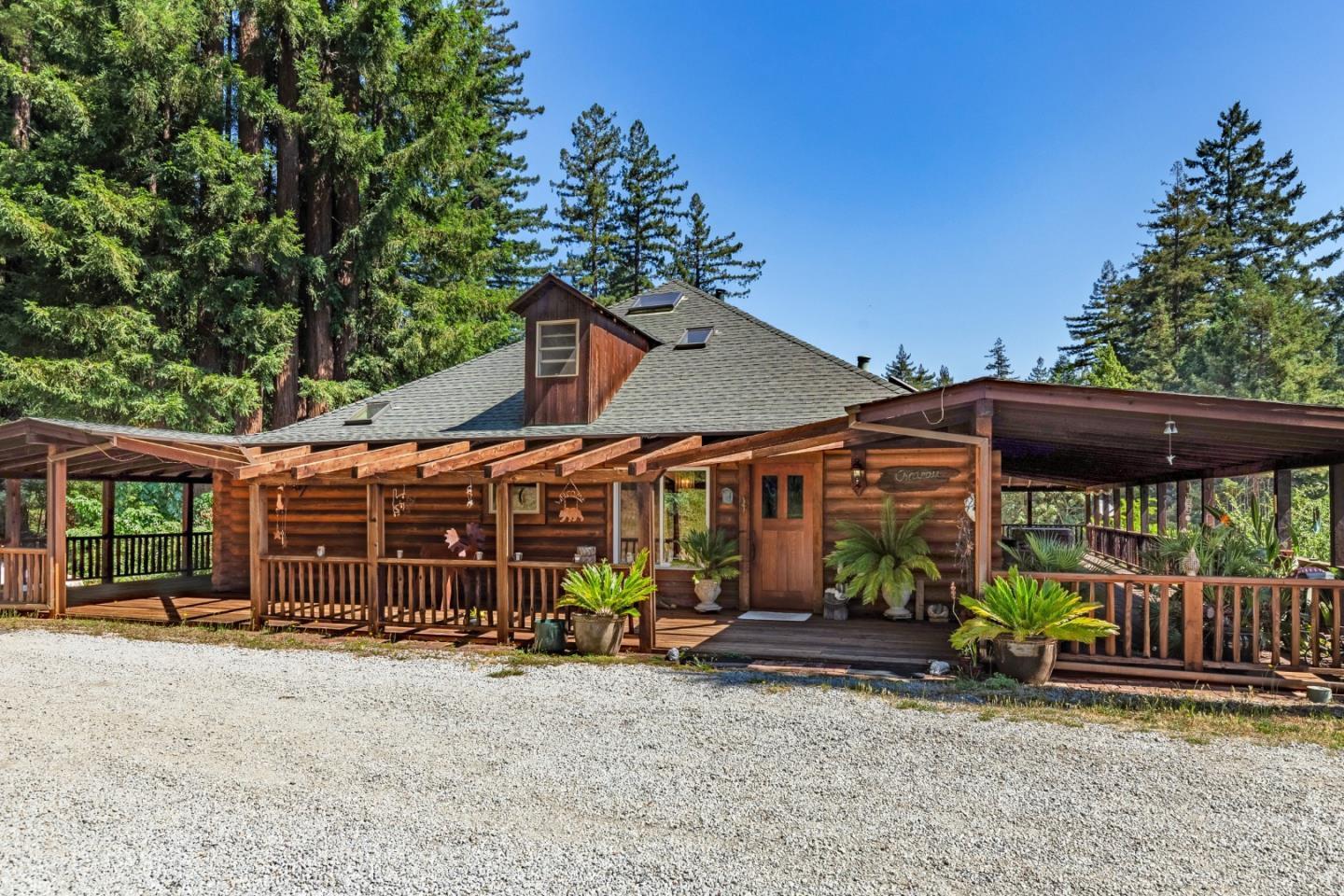 Detail Gallery Image 12 of 60 For 22700 Old Santa Cruz Hwy, Los Gatos,  CA 95033 - 5 Beds | 4/3 Baths